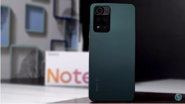 До анонса: Redmi Note 11 Pro распаковали и показали на видео в рабочем состоянии с комплектом поставки